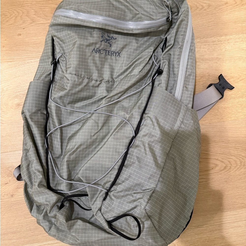 Arc'teryx aerios 30 Men's hiking Backpack - Gray